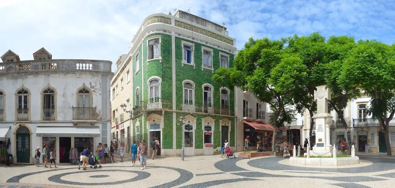Lagos Central Wellness Apartamento